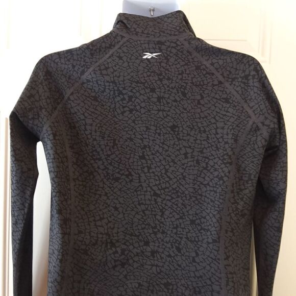 Reebok long sleeve charcoal gray shirt with zipper - Picture 11 of 13